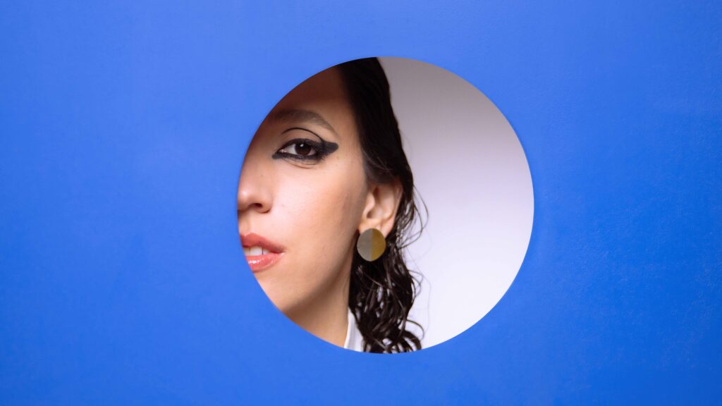 Espetáculo musical  Marina Melo apresenta Ousar Abrir