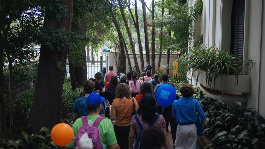 Caminhada pelo bairro Caminhada fotográfica pelo Jardim Europa