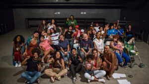 Performance de poesia Edição oficial da Slam das Minas